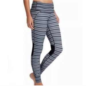 Athleta Relay M stripped skinny leggings
